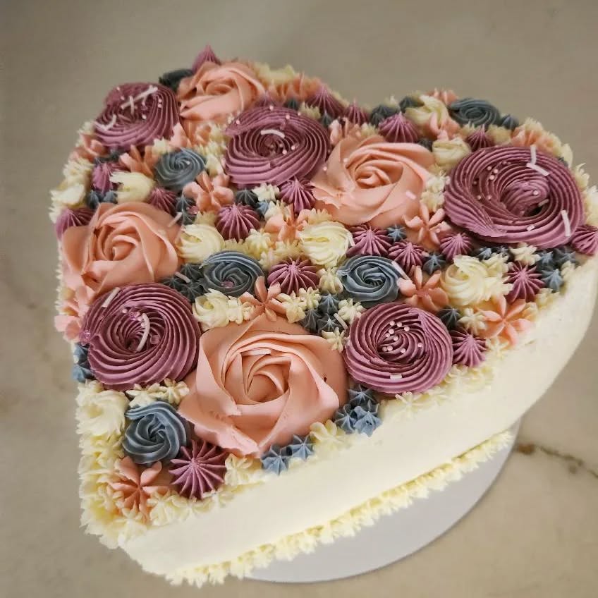 Romantic Heart Cake from Blooming Delights